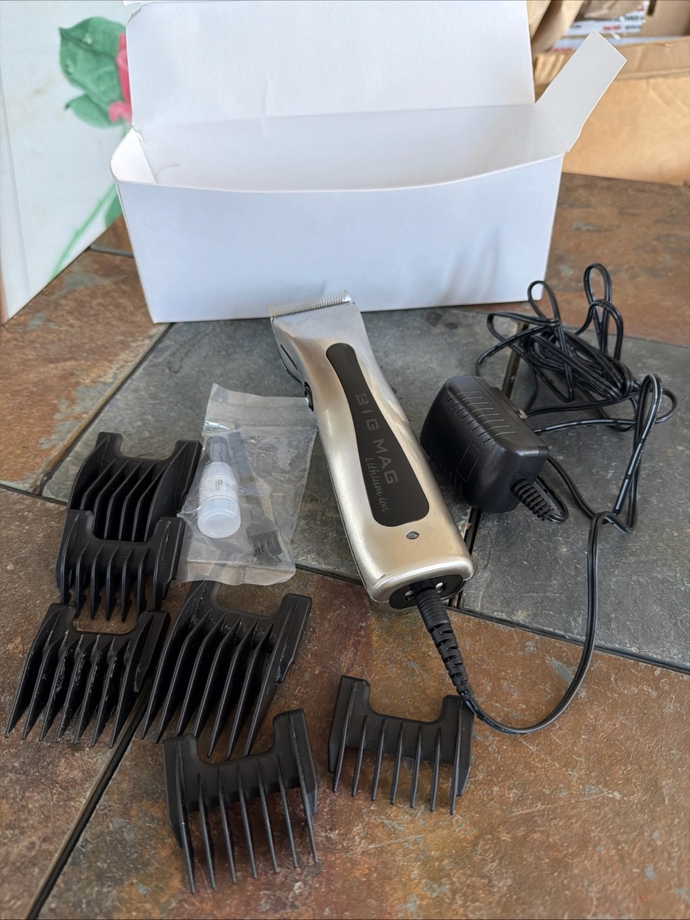 Wahl Big Mag Men's Hair Clipper Lithium Ion Cordless w/all Accessories